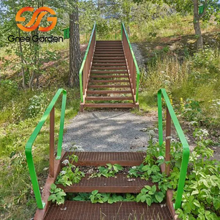 Rusty Weather Stål Trädgårdstrappa